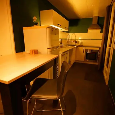 Cosy, Jardin Privatif Appartement
